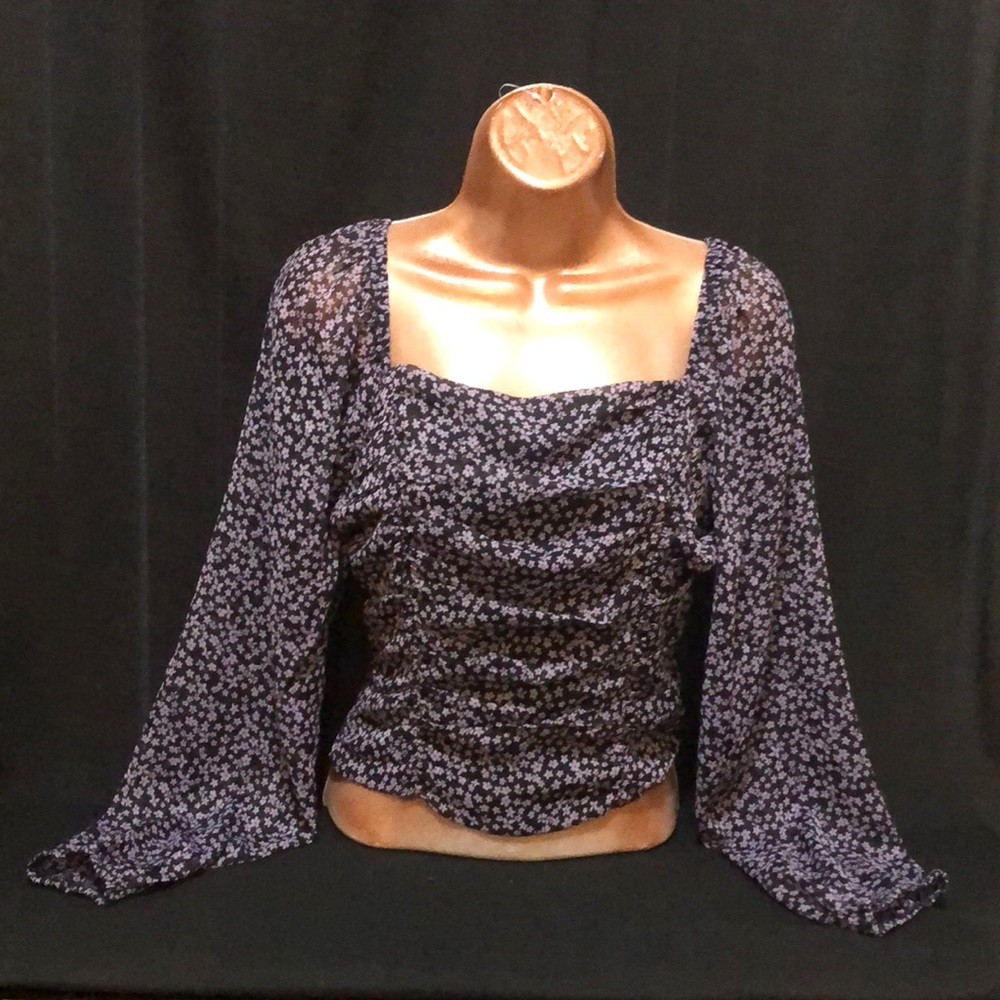 ALL IN FAVOR long sleeves size SMALL